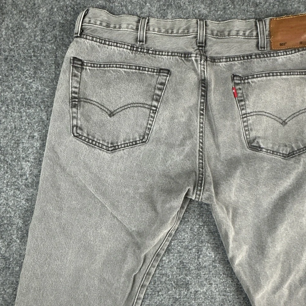 Levi's 501 Original Fit Jeans Men's 38x32 Grey Wash Button Fly